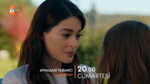 Aynadaki Yabancı Fragman