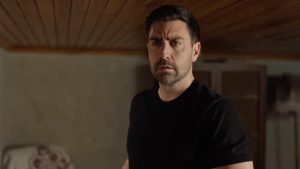 Çirkin Fragman